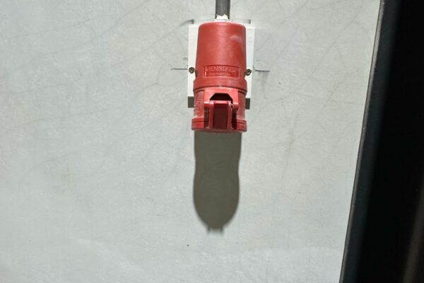 WhatsApp Image 2025-04-01 at 21.34.00 (2)